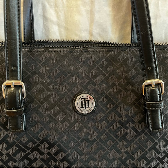 Tommy Hilfiger Black Monogram Tote Bag - Picture 4 of 5